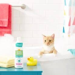 Frisco Oatmeal Dog & Cat Shampoo, Almond Scent 10 Frisco Oatmeal Dog & Cat Shampoo, Almond Scent -Frisco 152573 PT3. AC SS1800 V1551302890