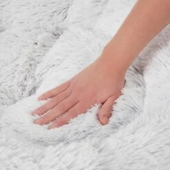 Frisco Eyelash Cat & Dog Bolster Bed & Frisco Eyelash Cat & Dog Blanket 14 Frisco Eyelash Cat & Dog Bolster Bed & Frisco Eyelash Cat & Dog Blanket -Frisco 303412 PT3. AC SS1800 V1623048752