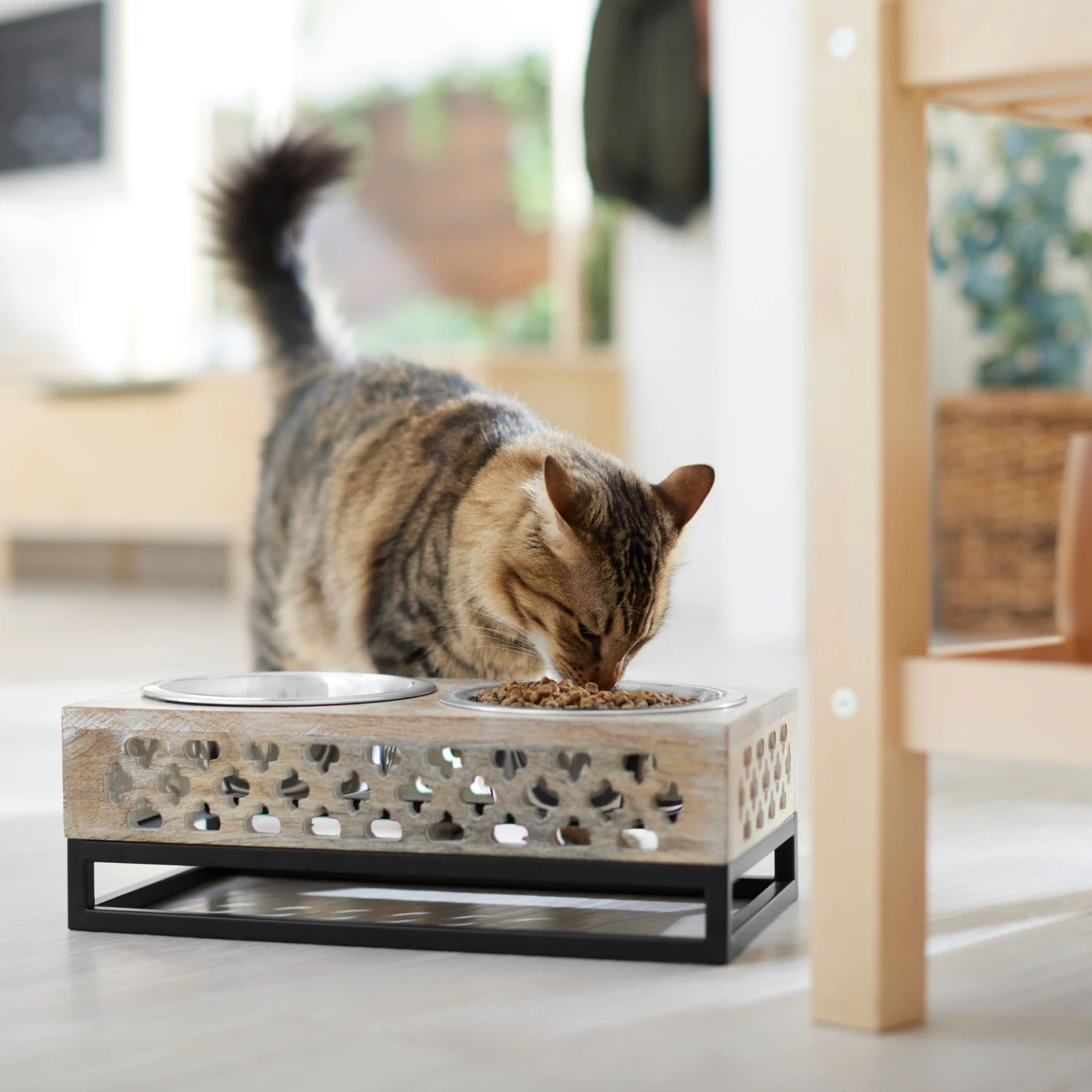 Frisco Premium Wood Elevated Stainless Steel Double Diner Dog & Cat Bowl, 3 Cup 6 Frisco Premium Wood Elevated Stainless Steel Double Diner Dog & Cat Bowl, 3 Cup - Image 4